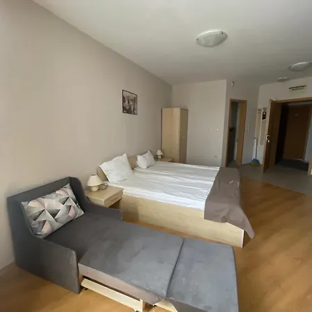 Aspen Golf And Bansko